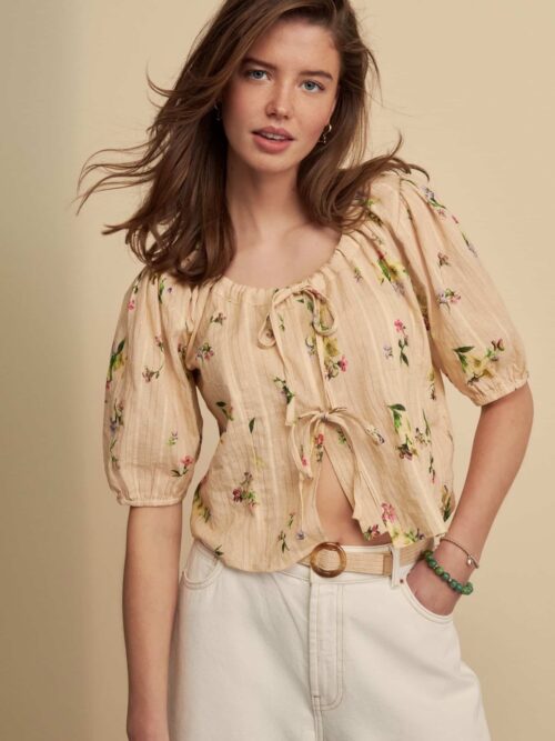 Tie Front Puff Short Sleeve Top
