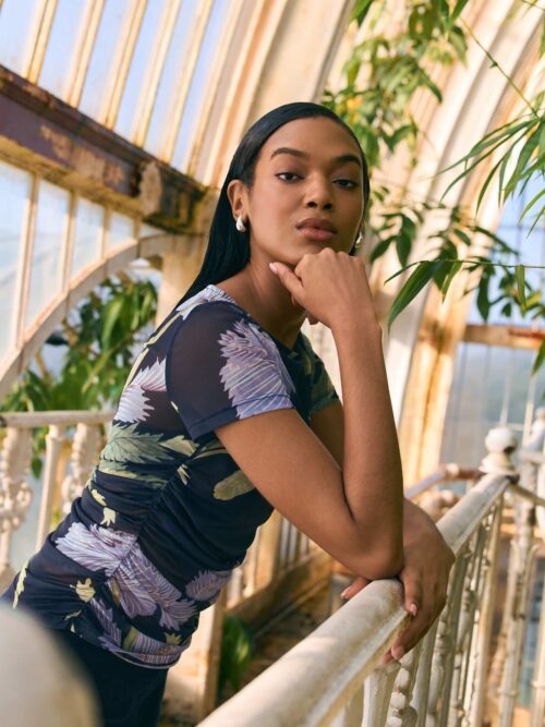 Short Sleeve Ruched Mesh Top